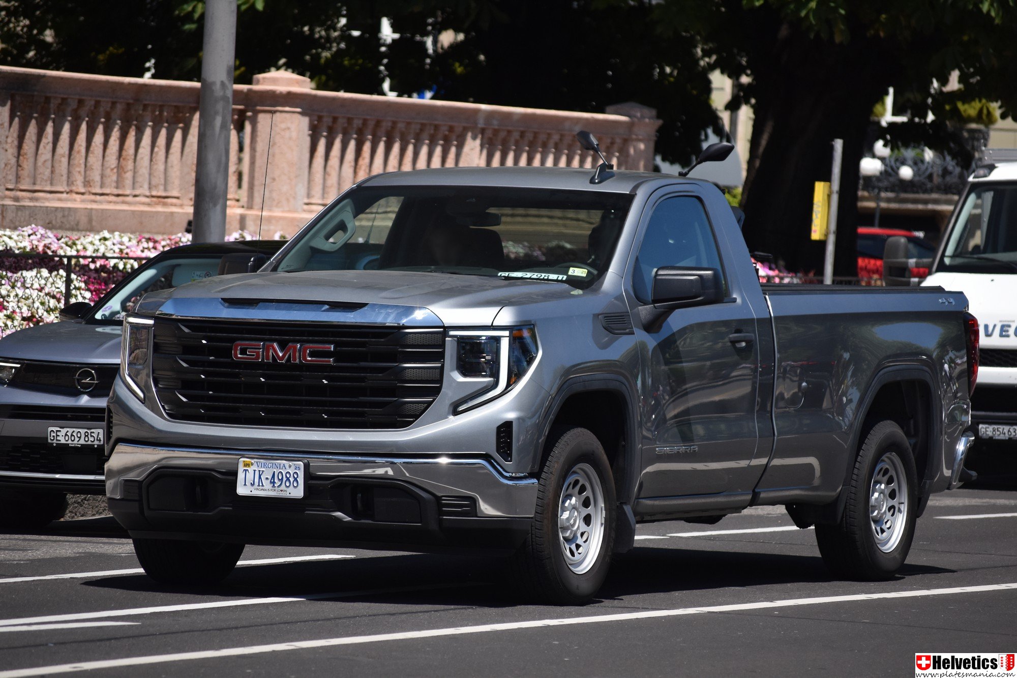 TJK-4988, GMC Sierra 5th gen (T1XX), 2018–