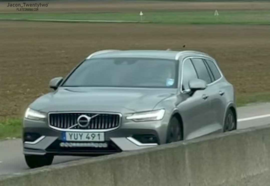 YUY 491, Volvo V60 2nd gen (225/257), 2018–