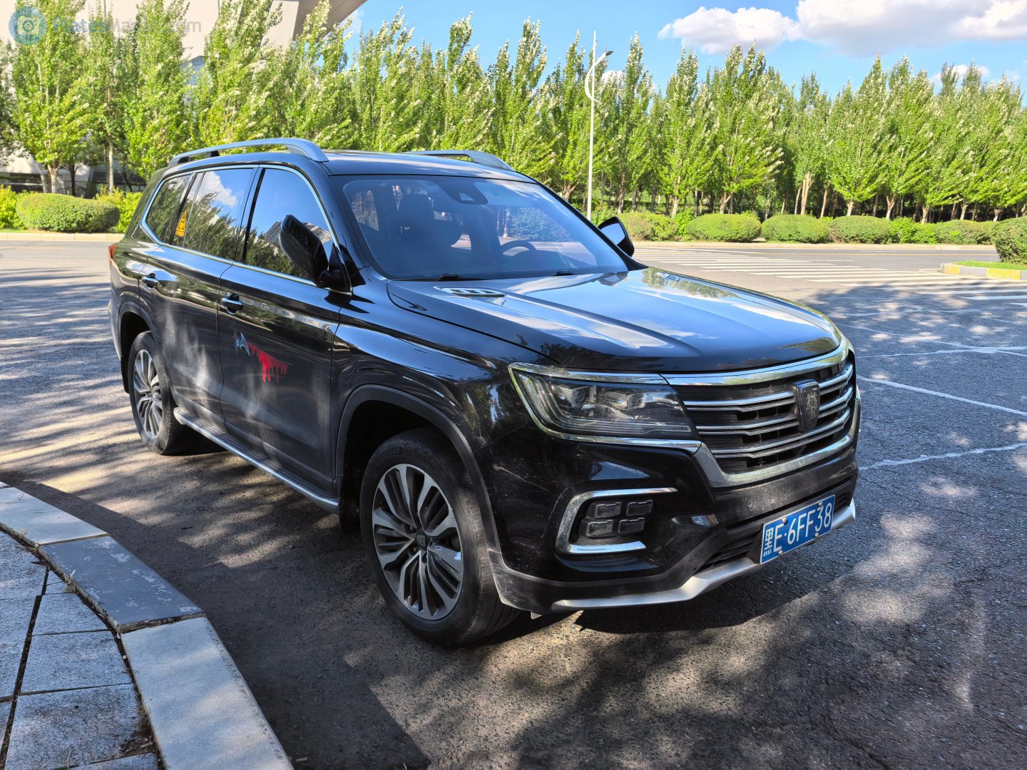 黑E·6FF38, Roewe RX8 