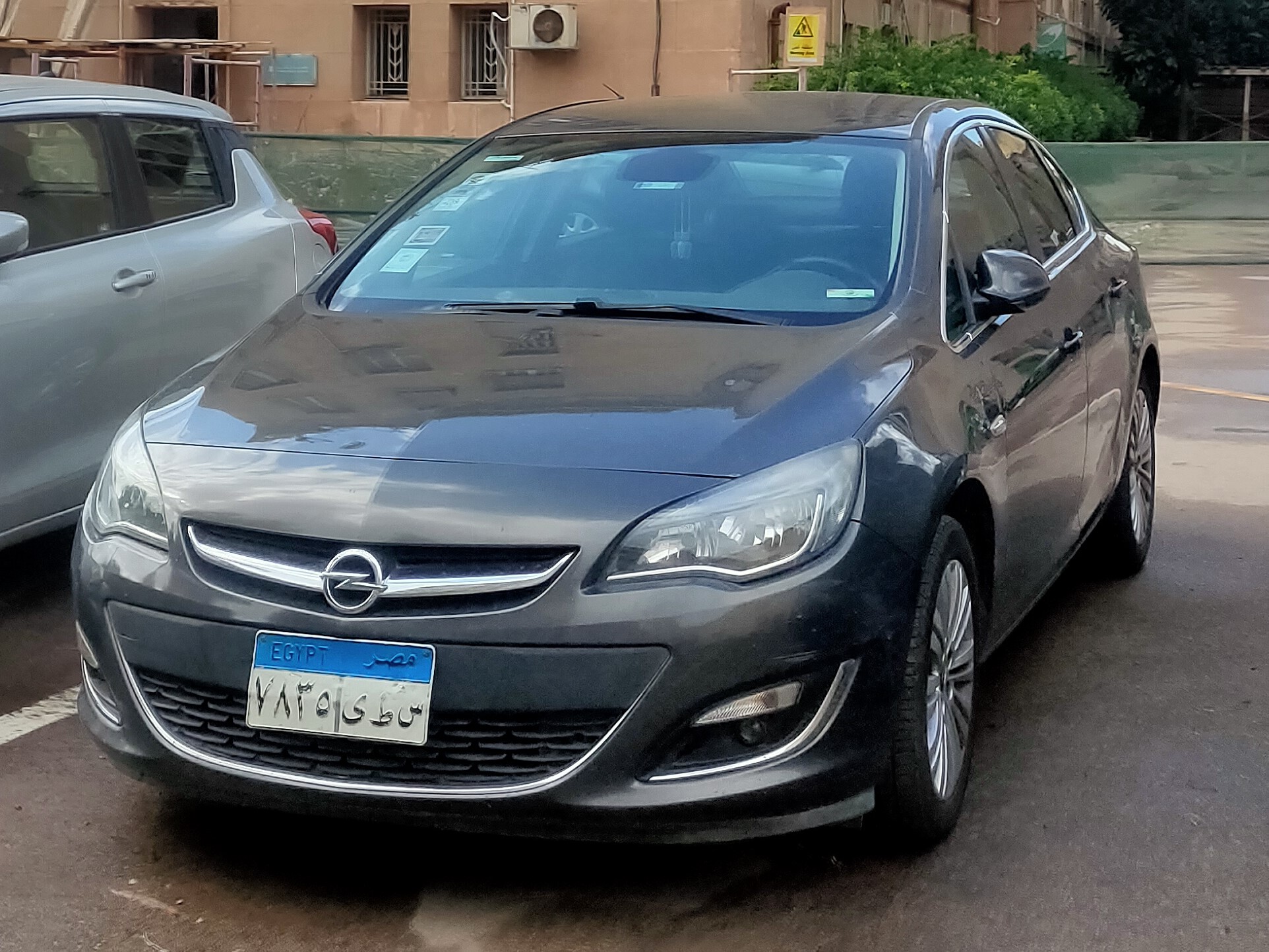 ٧٨٣٥ ىطس, Opel Astra 4th gen Hatch (J; P10), 2009–2015