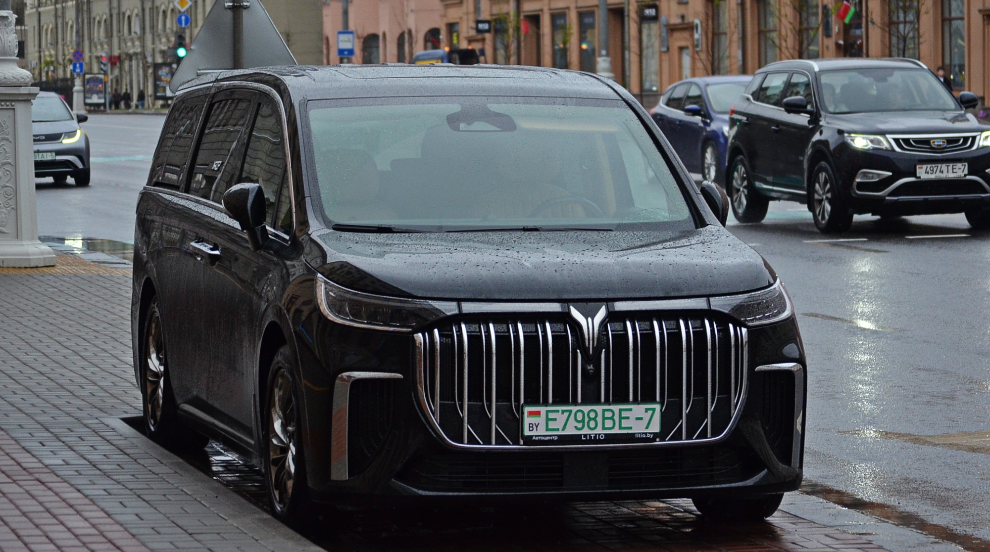 E798 BE-7, Voyah (Lantu) Dreamer (Dream/Mengxiangjia) 1st gen (ESSA), 2022–