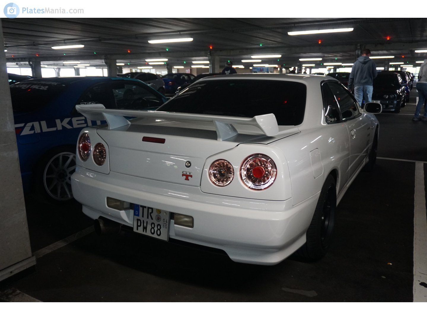 TR PW 88 (04/10), Nissan Skyline 10th gen Coupé (R34), 1998–2001