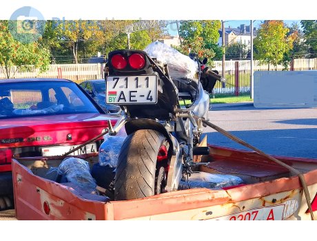 7111 AE-4, Yamaha YZF