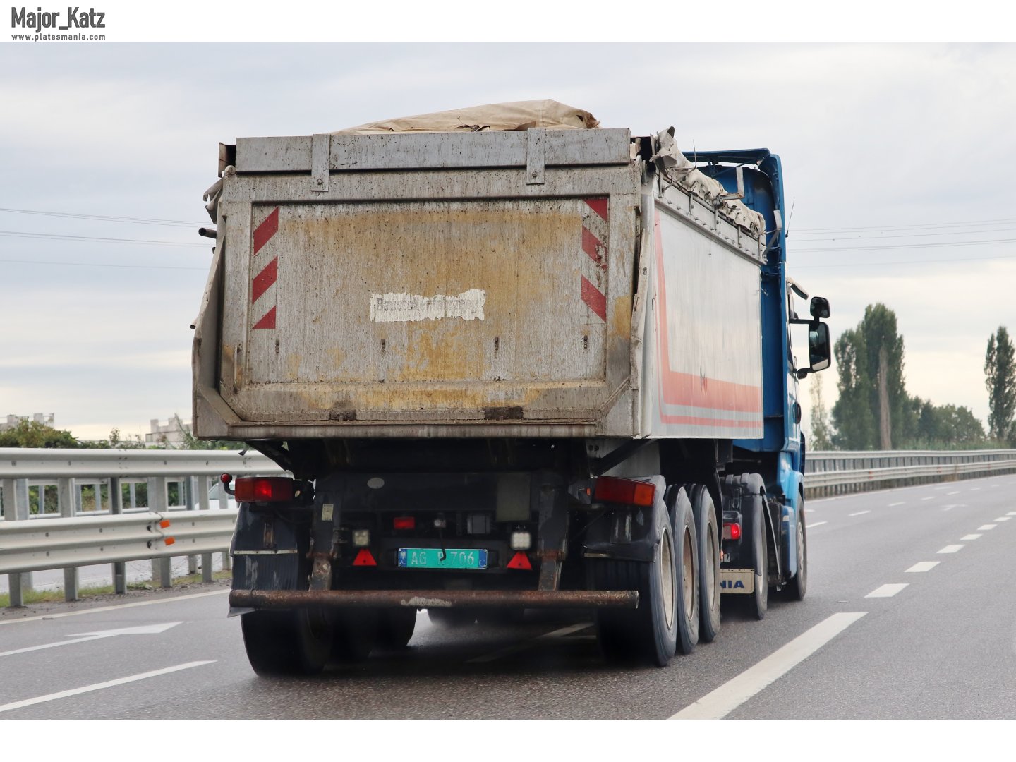 AG R 706, Trailers (2011) 