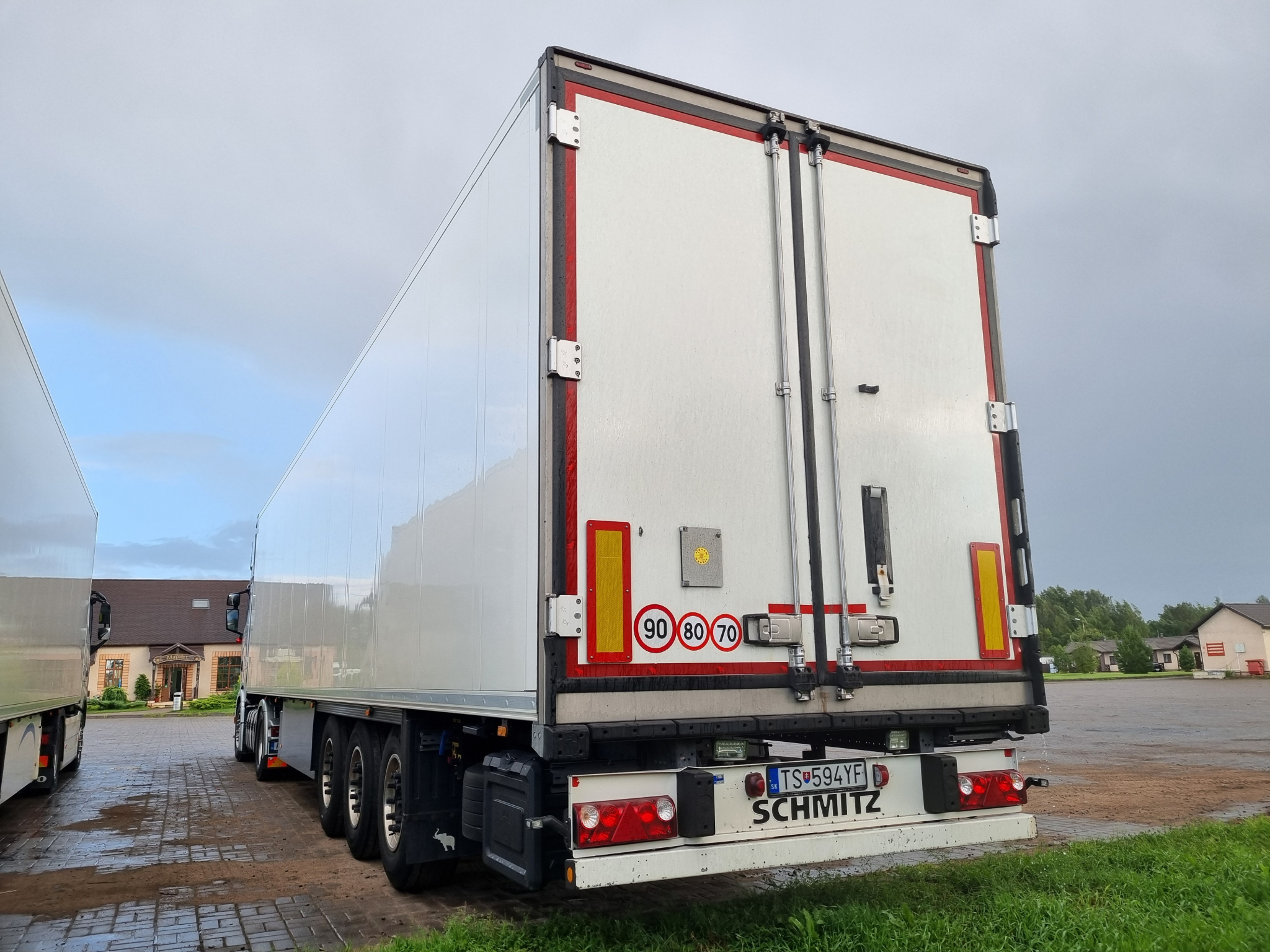 TS-594YF, Schmitz SKO 