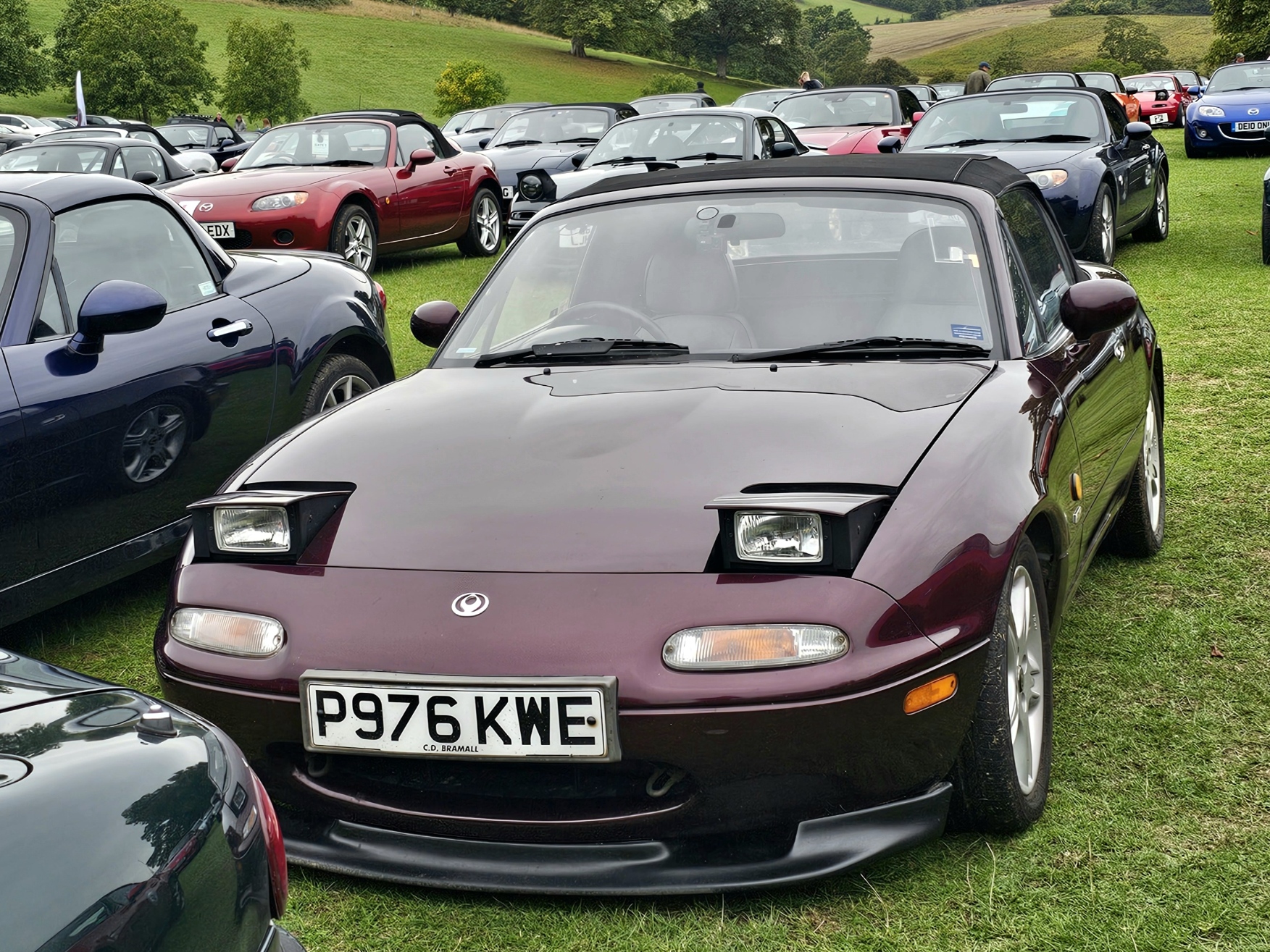 P976KWE, Mazda MX-5/Miata 1st gen (NA), 1989–1997