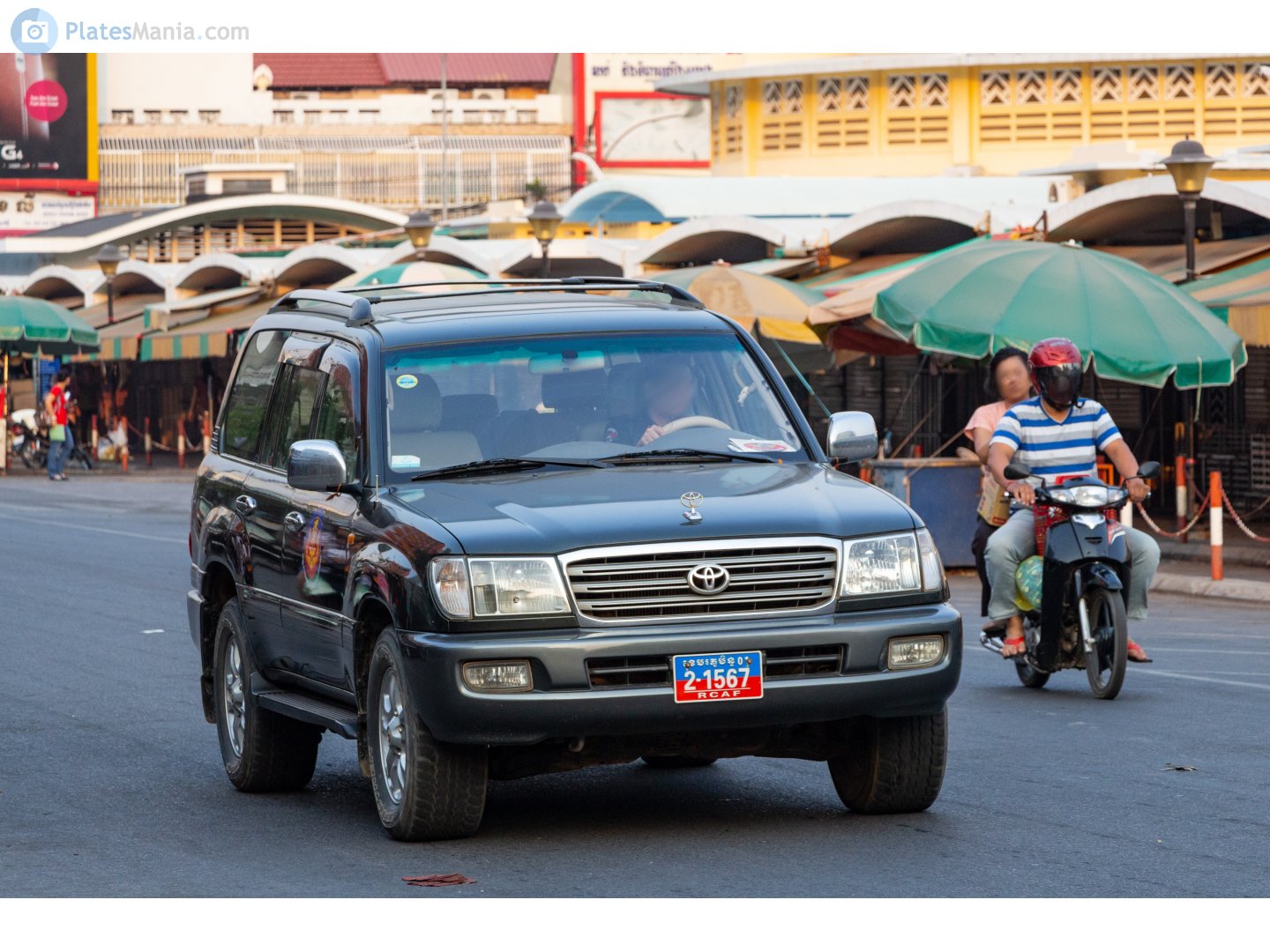 2-1567, Toyota Land Cruiser 100 (J100), 1998–2007
