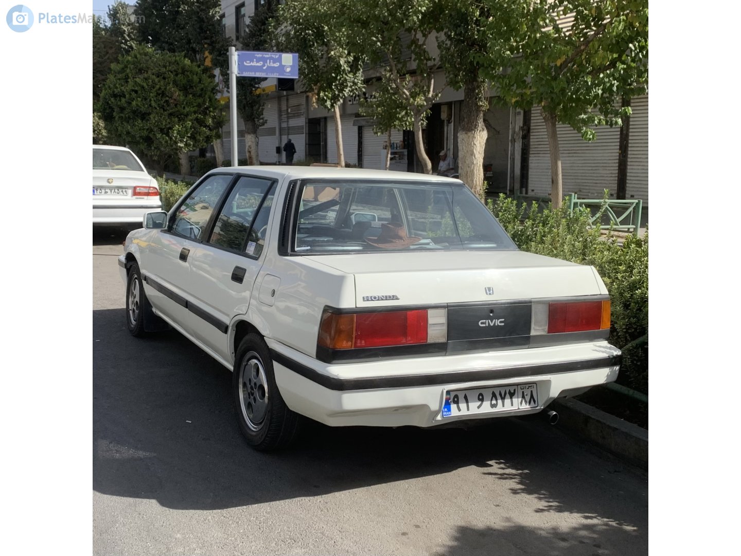 ۹۱و۵۷۲ ۸۸, Honda Civic 3rd gen Sedan (AJ/AK/AU), 1983–1987
