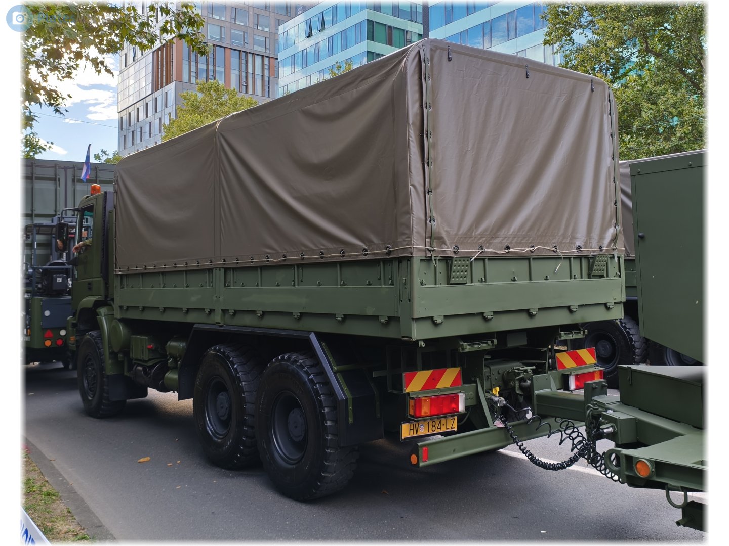 HV 184-LZ, Iveco EuroTrakker 1st gen, 1993–2004