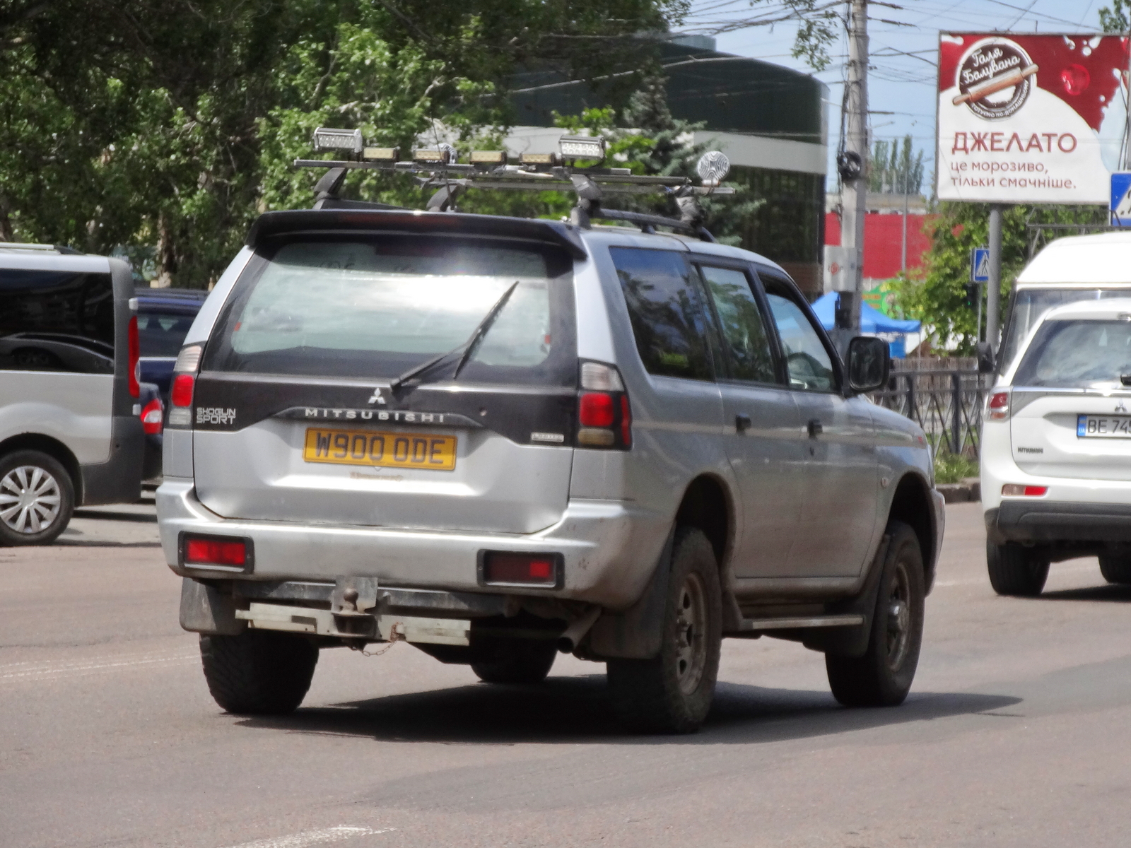 W900ODE, Mitsubishi Shogun Sport 1st gen (K80/K90/PA), 2000–2006