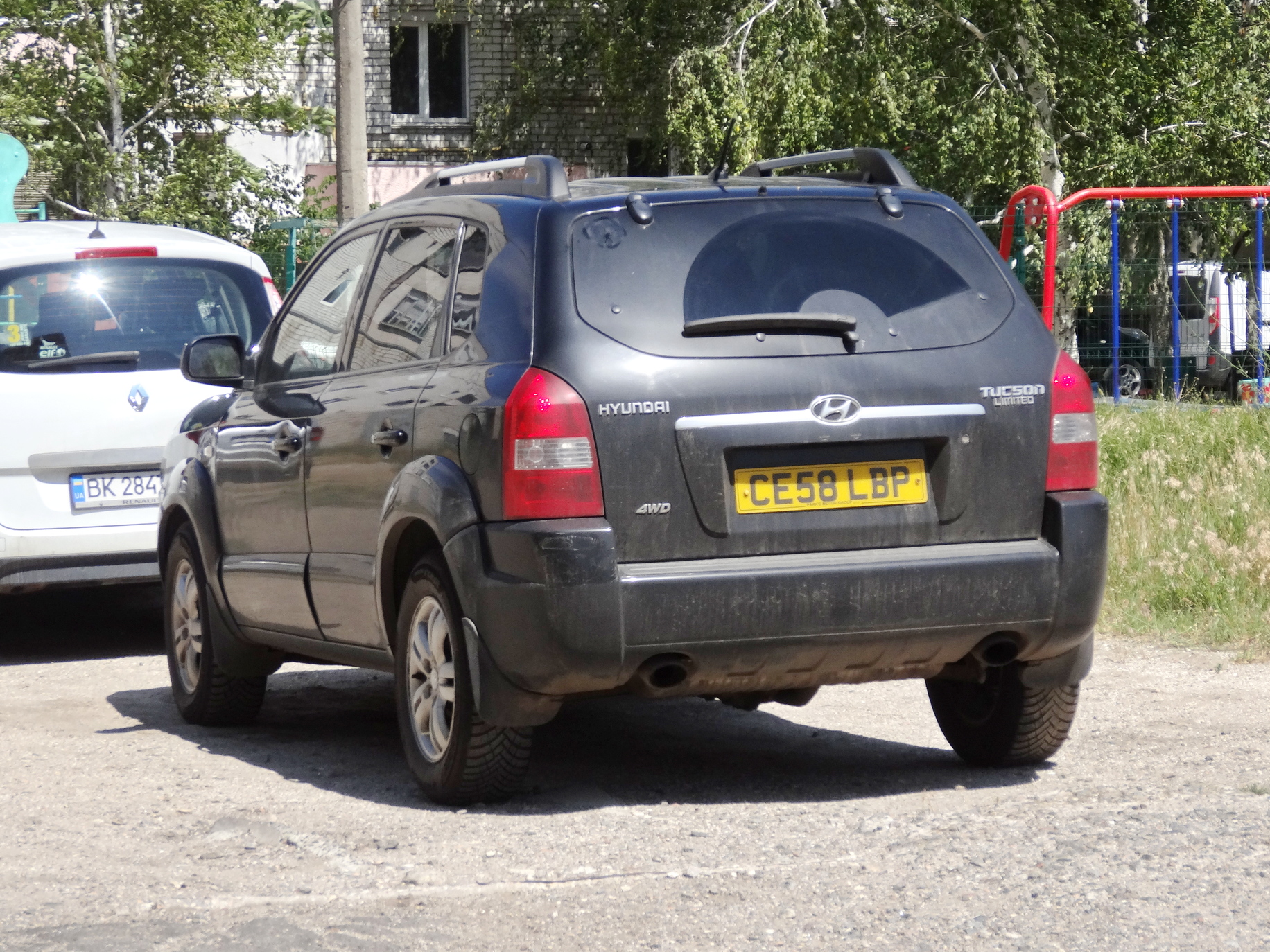 CE58LBP, Hyundai Tucson 1st gen (JM), 2004–2010 (–2018 for BR-market)