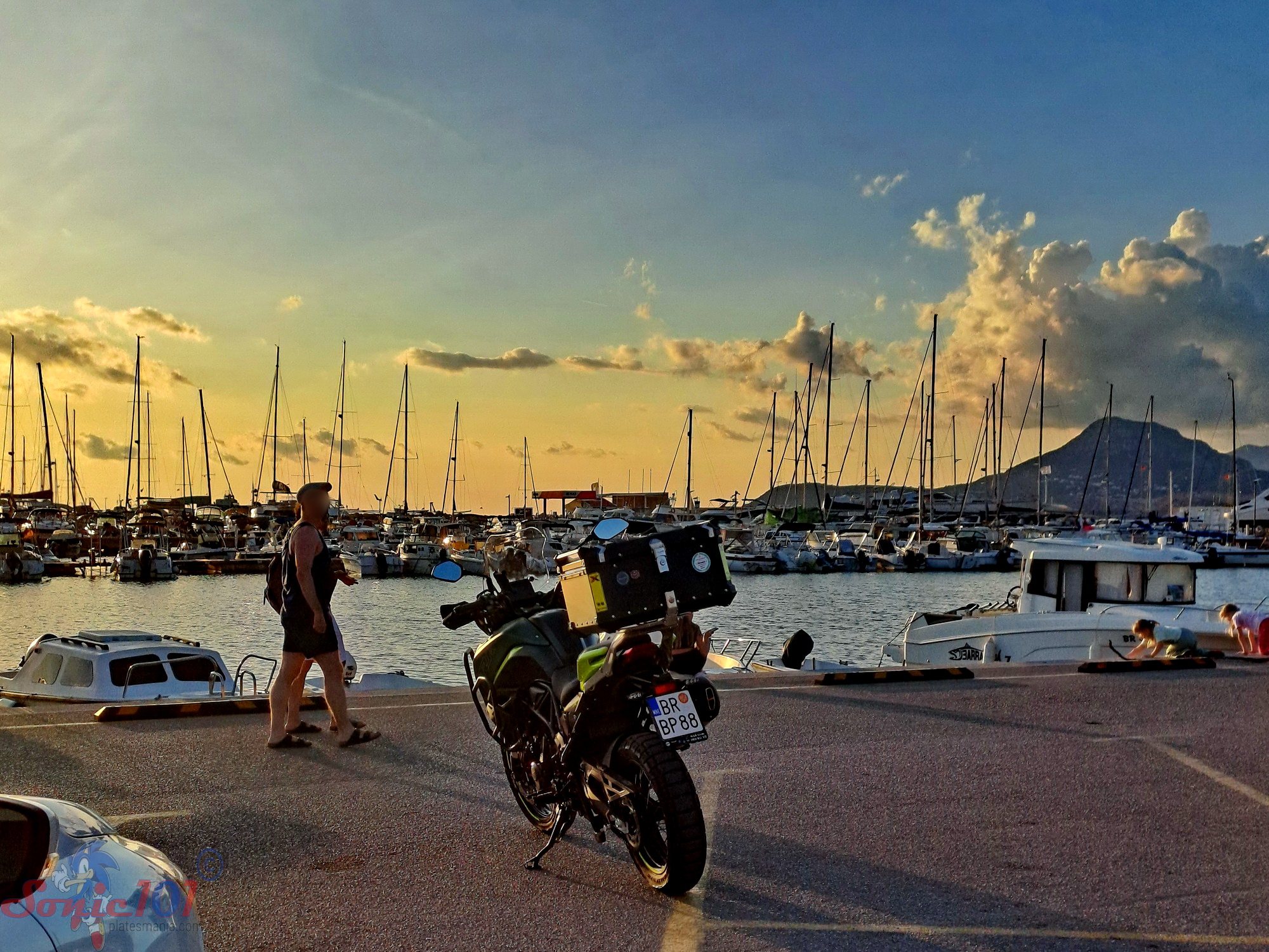 BR BP88, Benelli TRK 