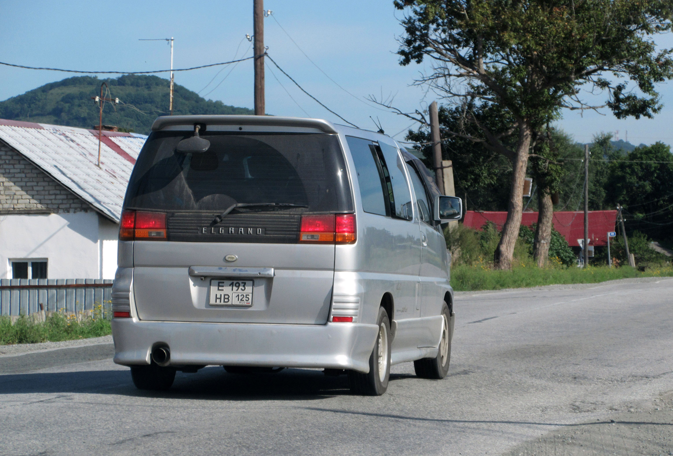 е 193 нв 125, Nissan Elgrand 1st gen Caravan Elgrand / Homy Elgrand (E50), 1997–2002