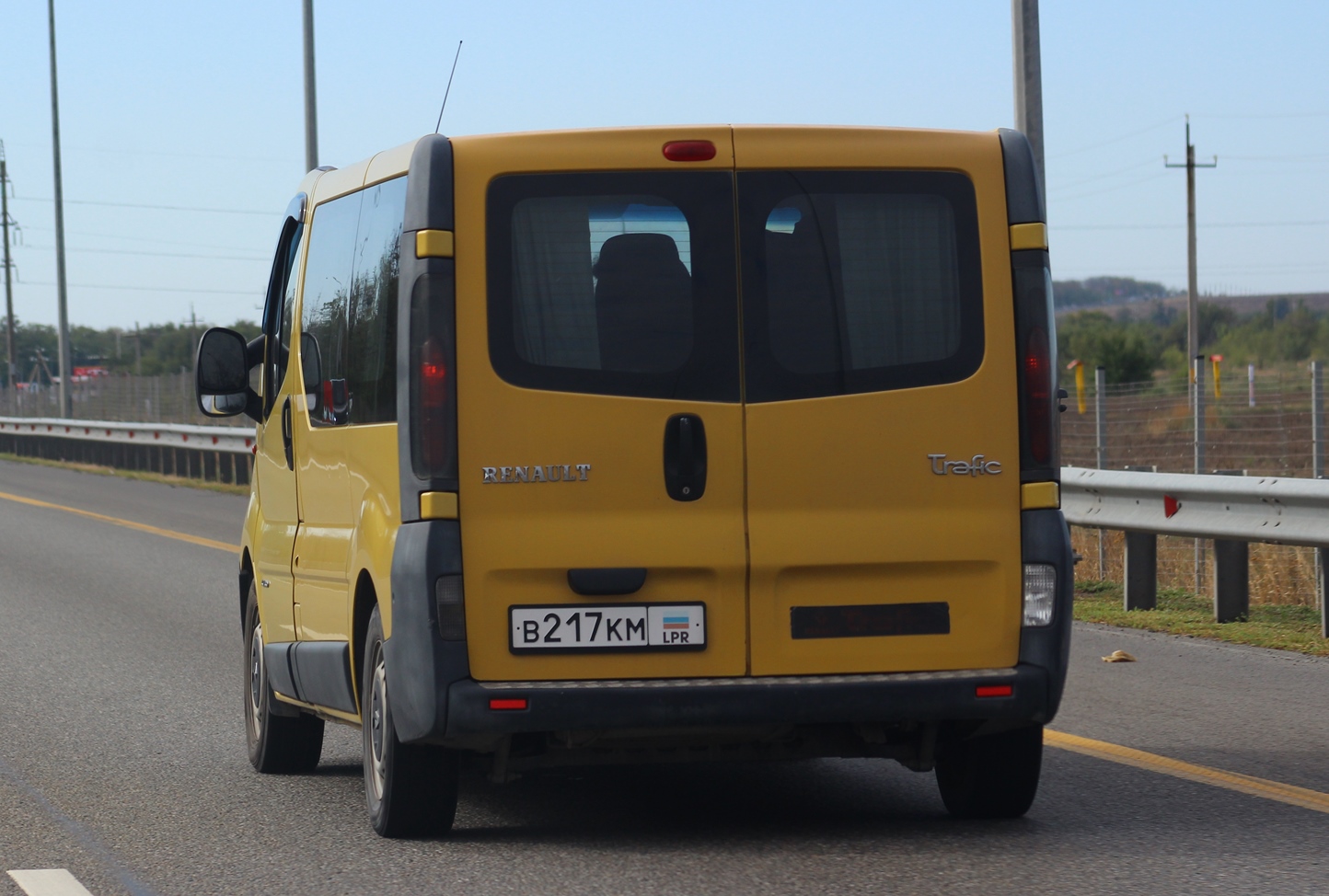 в 217 км, Renault Trafic 2nd gen (X83), 2001–2014