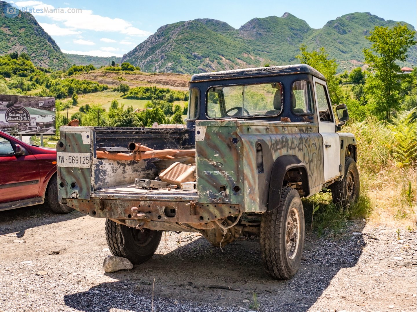 TN 569125, License plate without vehicle 