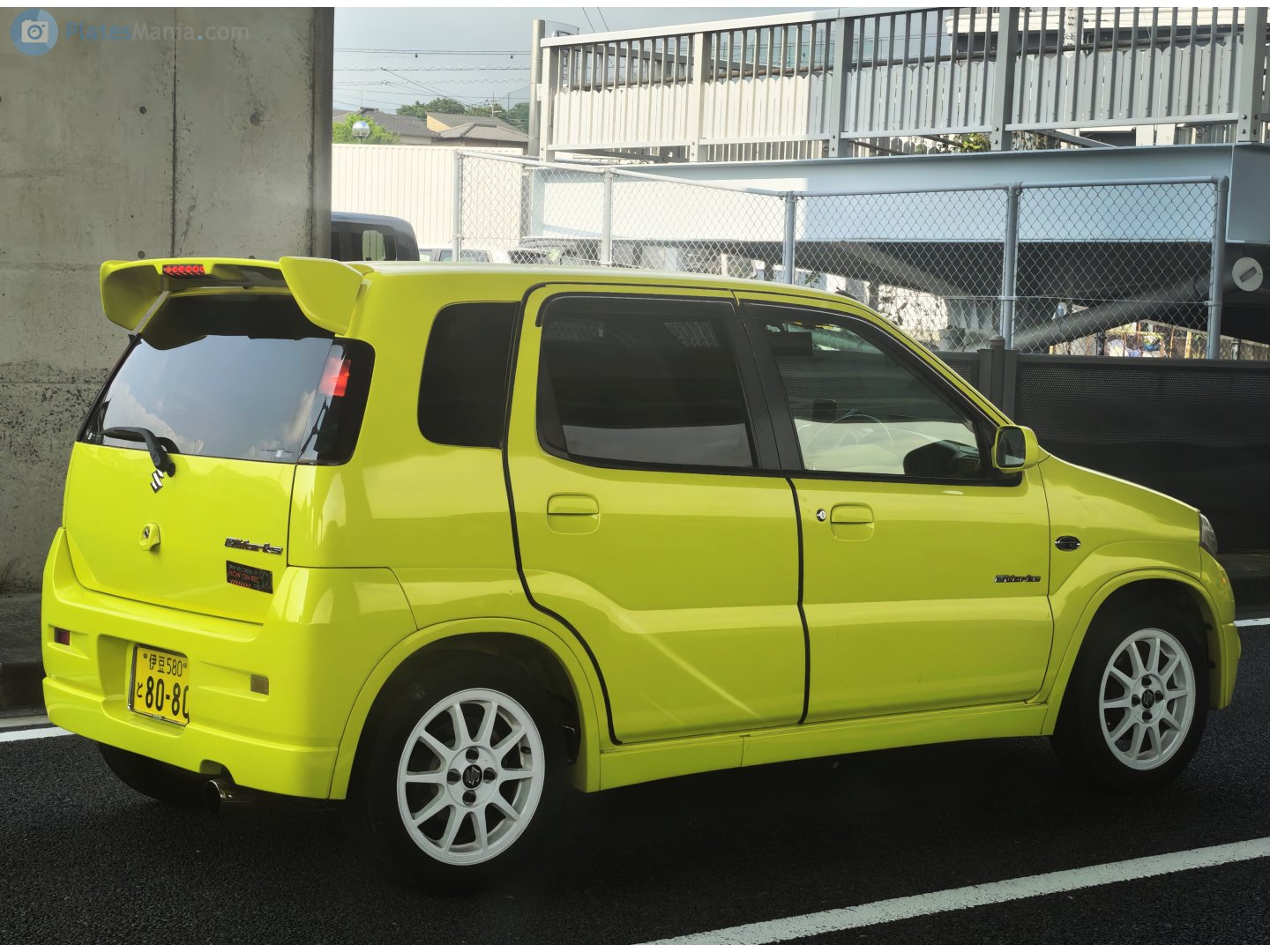 伊豆 580 と 8080, Suzuki Kei 1st gen Works (HN22), 2002–2009