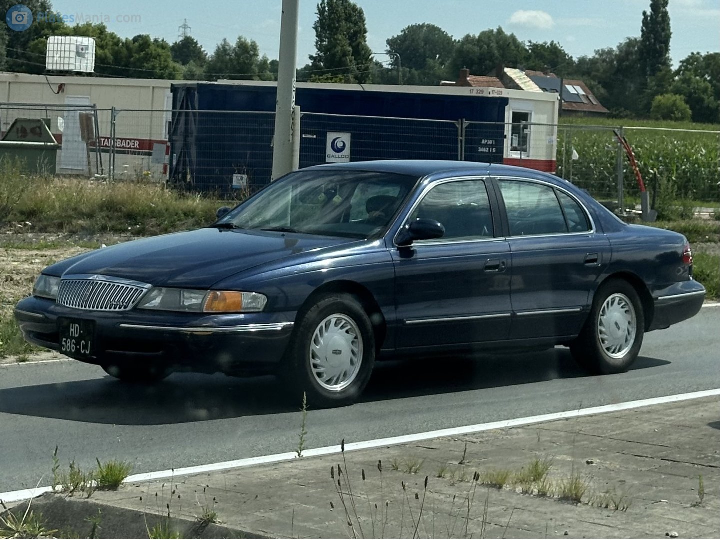 HD-586-CJ, Lincoln Continental 9th gen (FN9), 1994–1997