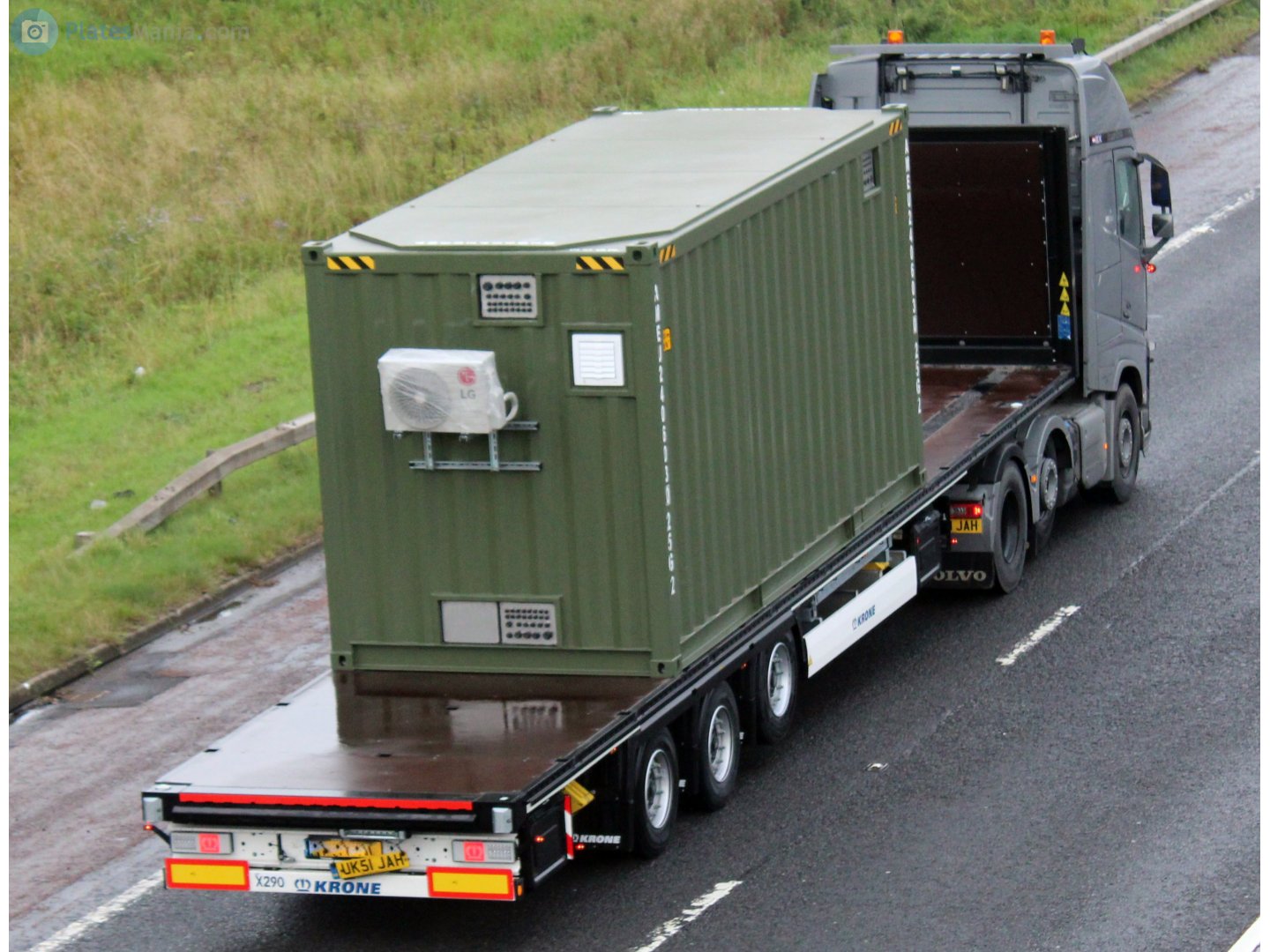 UK51JAH, Krone Box Liner 