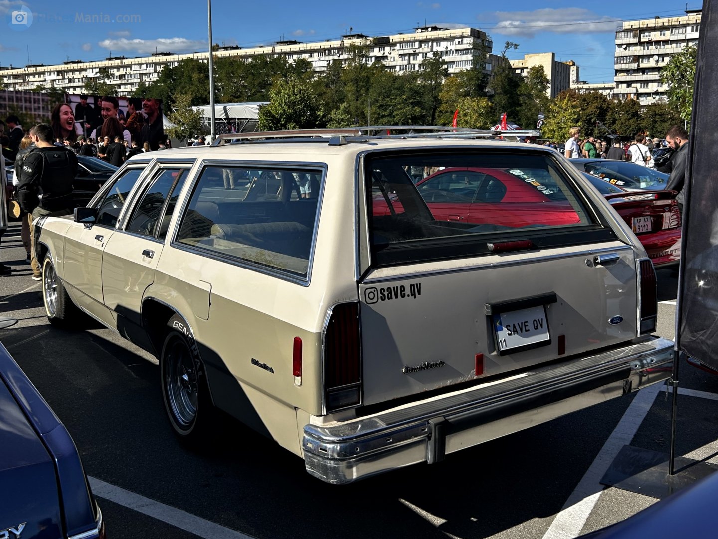 11 SAVE QV, Ford Crown Victoria LTD Country Squire 5-door Station Wagon (74K), 1979–1991