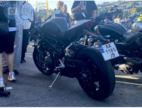 AA 1185 JB, Triumph Motorcycles Speed Triple