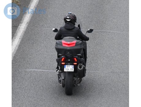 EY-124-XQ, Yamaha TMAX