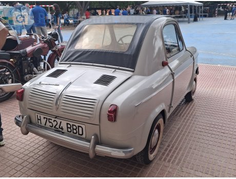 H 7524 BBD, Piaggio Vespa 400