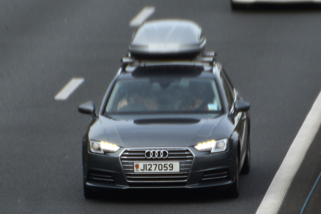 J127059, Audi A4 5th gen Avant (B9/8W5/8WD), 2015–2019