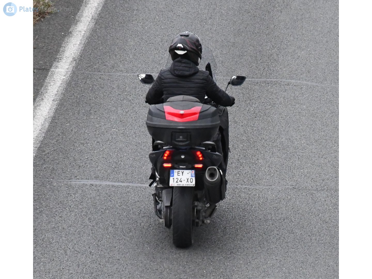 EY-124-XQ, Yamaha TMAX 5th gen XP530, 2018–2021