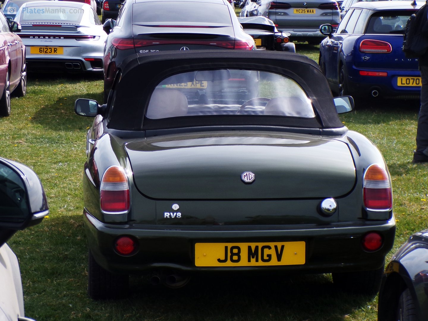 J8MGV, MG RV8 1st gen, 1992–1995