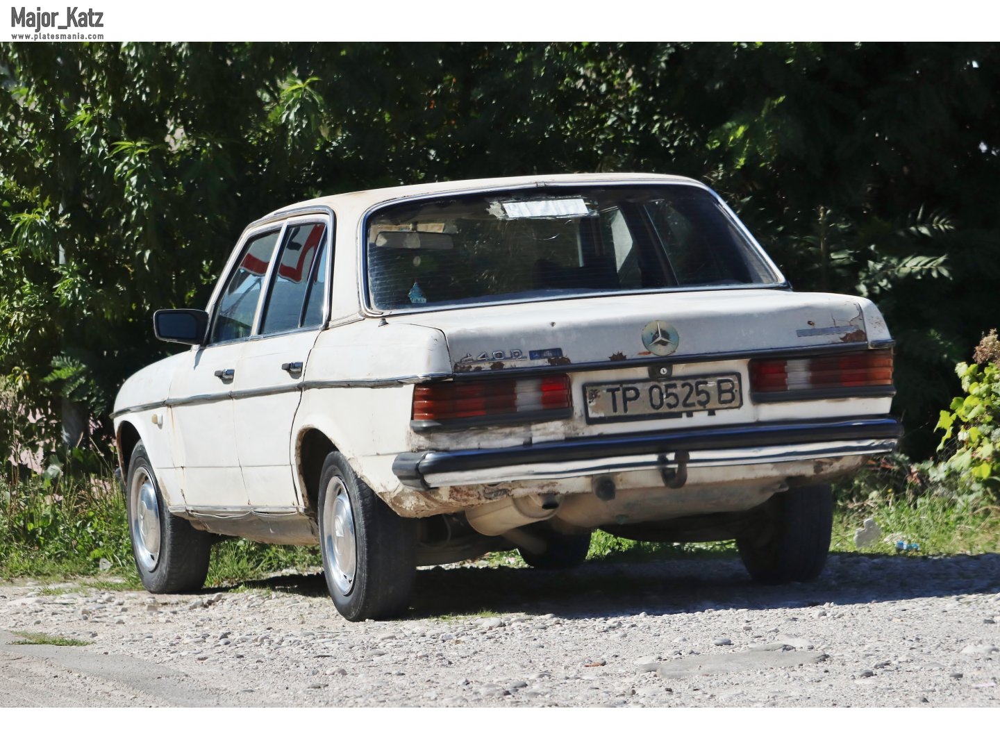 TP 0525 B, Mercedes-Benz E-Klasse 200–300 Sedan (W123), 1975­–1986