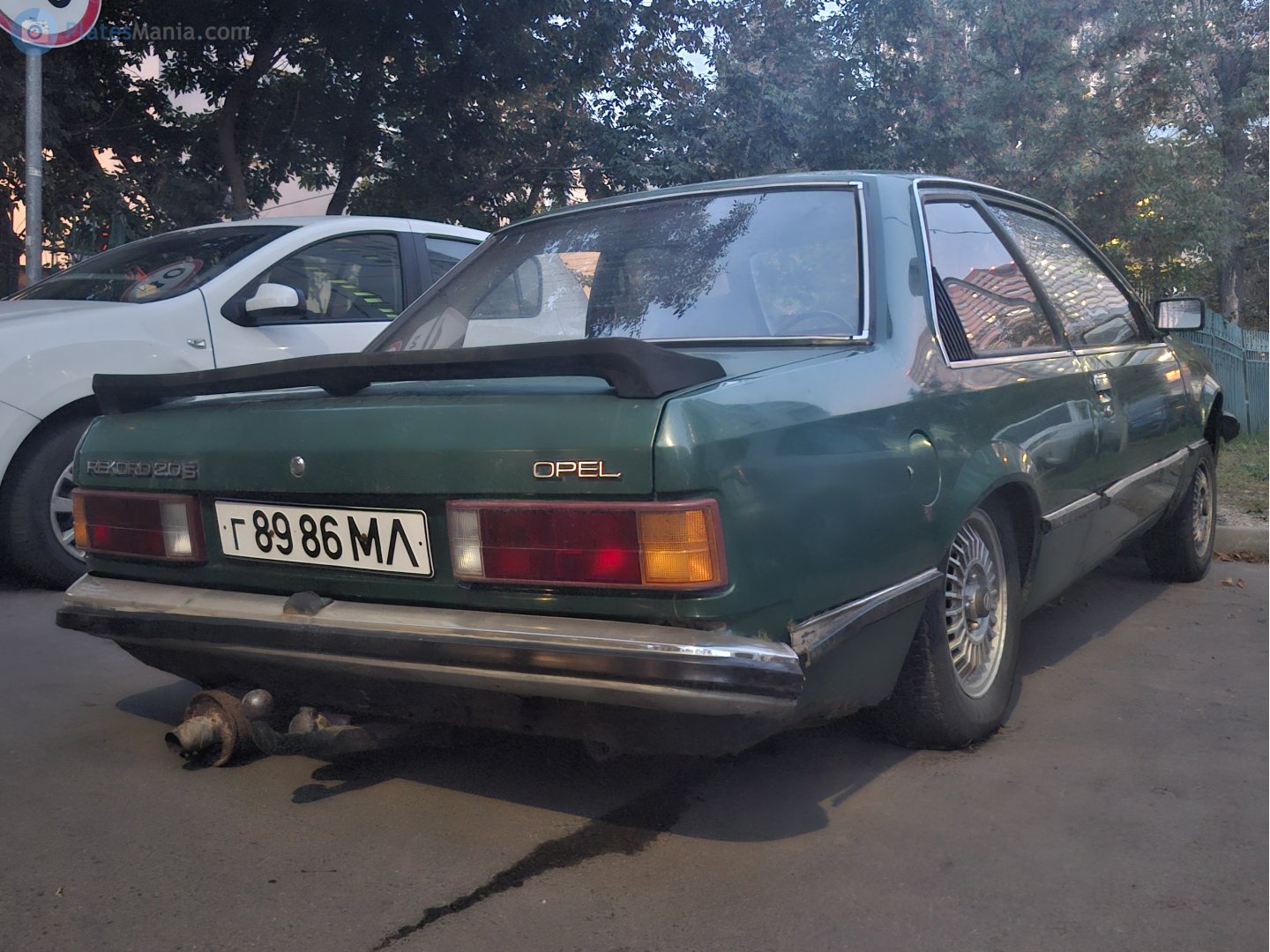 г 8986 МЛ, Opel Rekord 5th gen 2-door Sedan (E1), 1977–1982