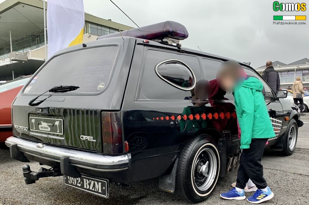 992BZM, Opel Rekord 5th gen 3-door Caravan (E1), 1977–1982