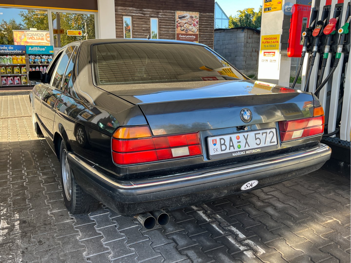 BA X 572, BMW 7 Series 2nd gen (E32), 1987–1994