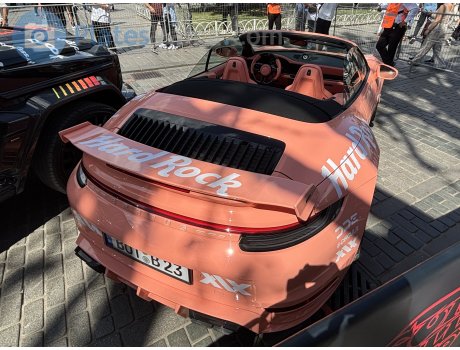 BOT B 23, Porsche 911