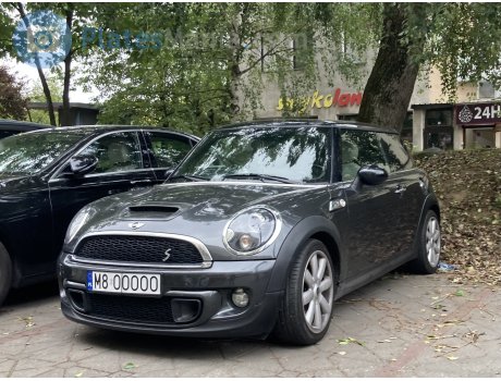 M8 OOOOO, MINI Hatch