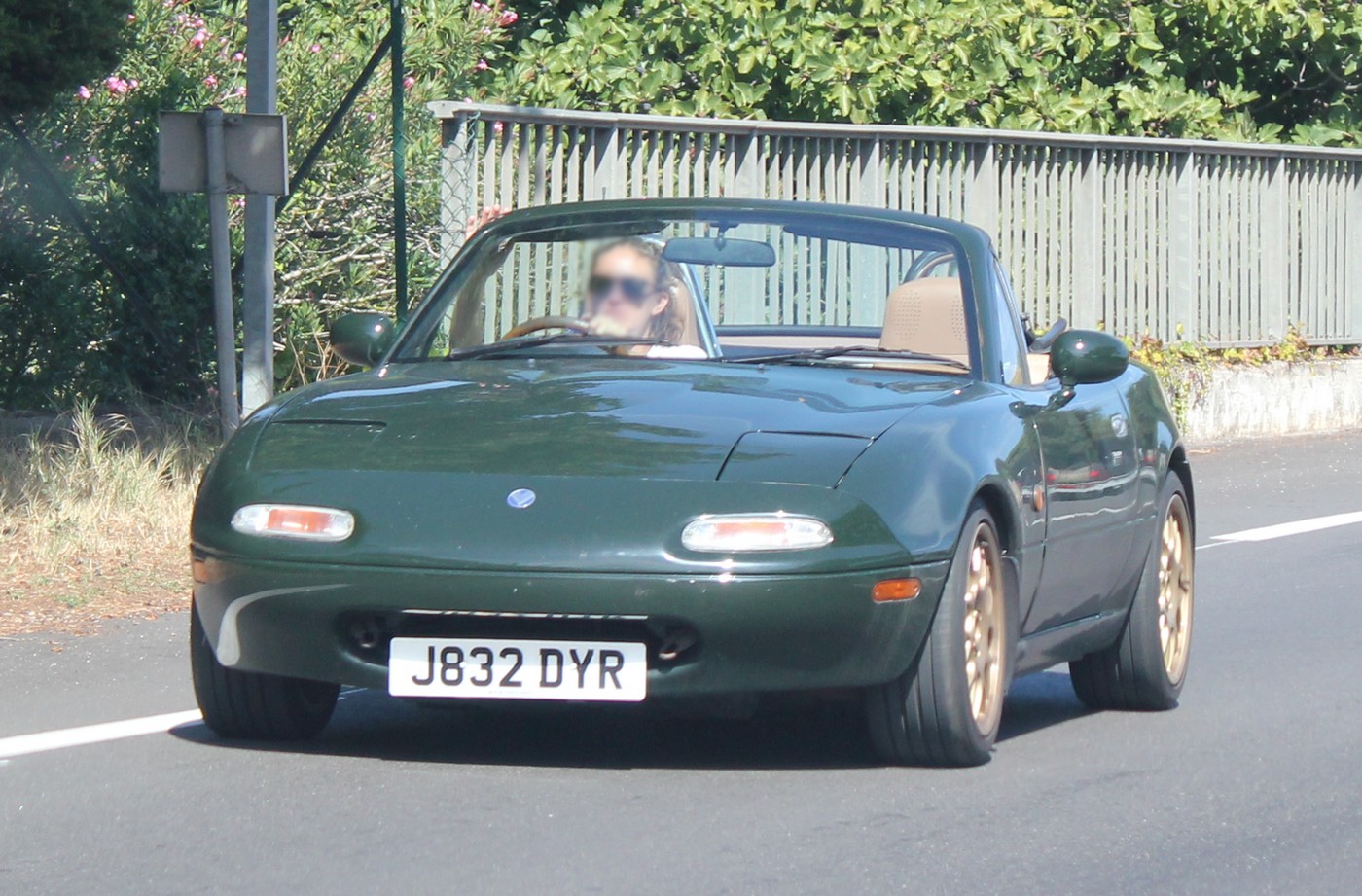J832DYR, Eunos Roadster 