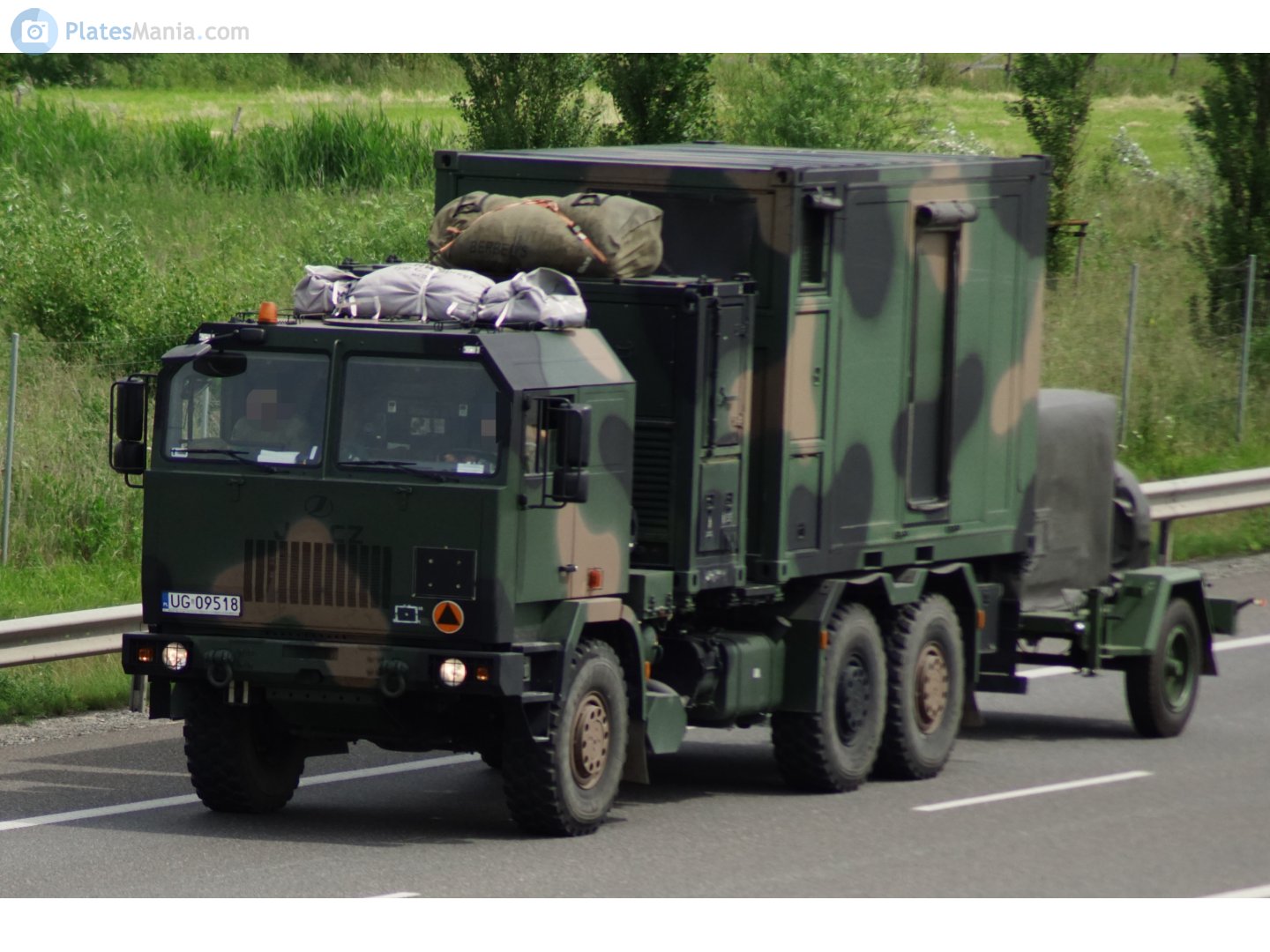 UG 09518, Jelcz 600-Series 