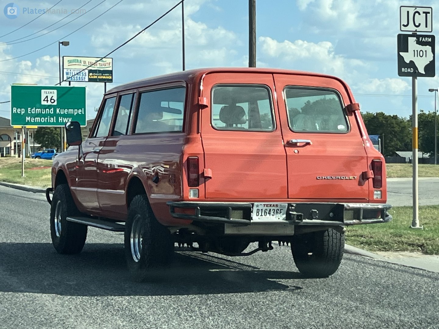 B16436F, Chevrolet Suburban 6th gen, 1966–1972