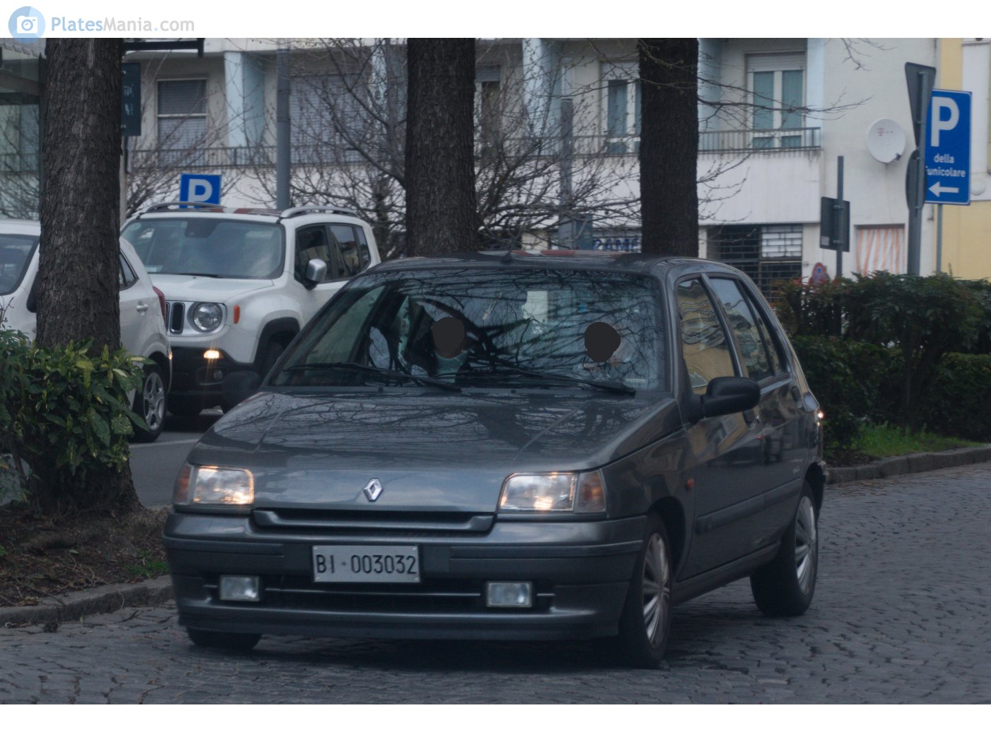 BI 003032, Renault Clio 1st gen 5-door Hatch (B57), 1990–1996