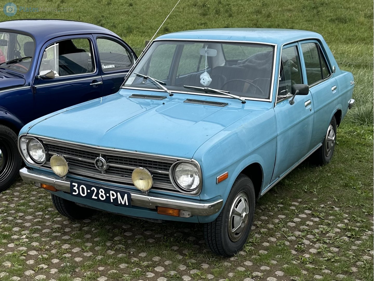 30-28-PM, Datsun 1200 1st gen 4-door Sedan (B110), 1970–1973
