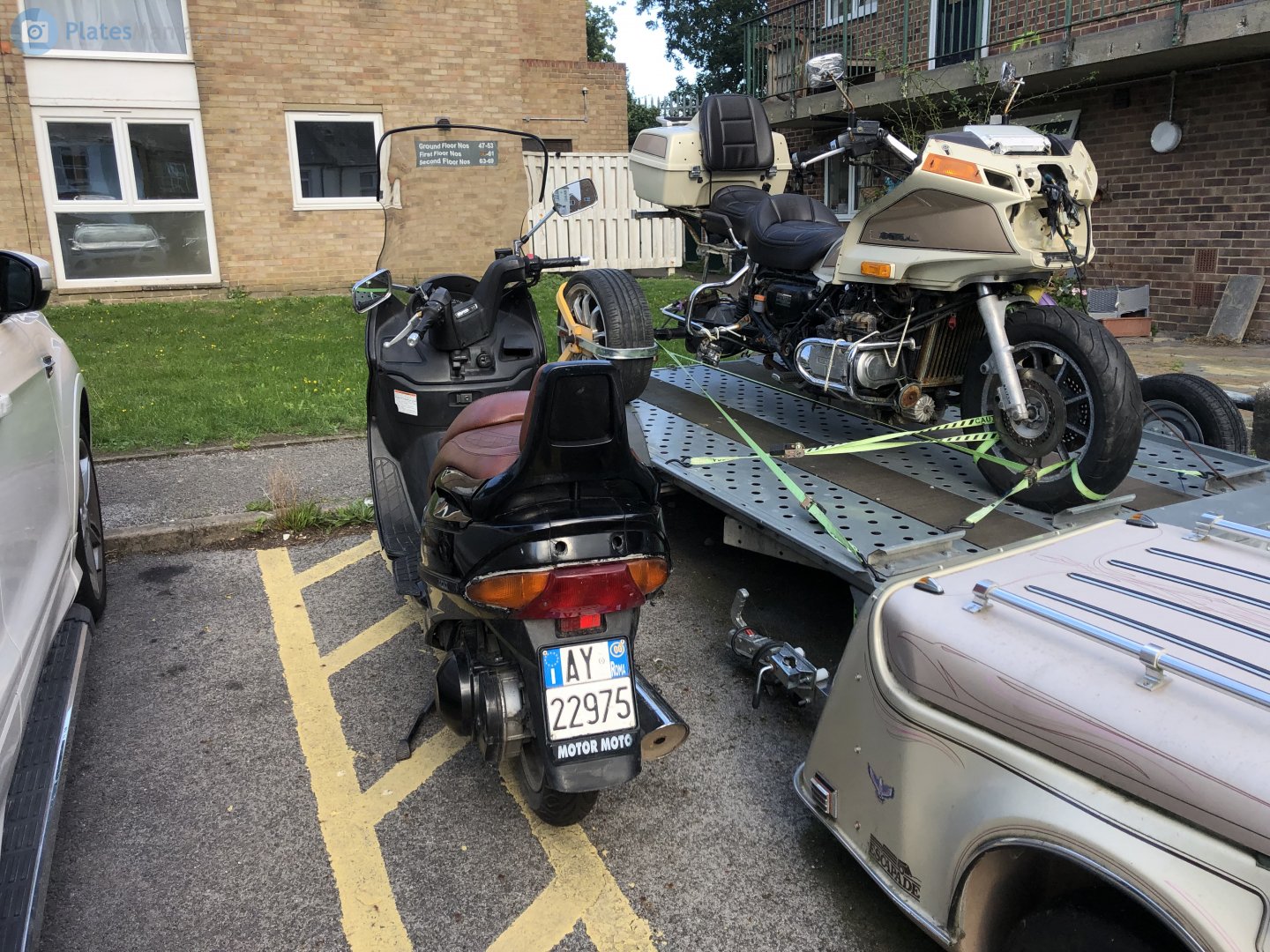 AY 22975, Suzuki Burgman / Skywave 1st gen 400/250, 1998–2002