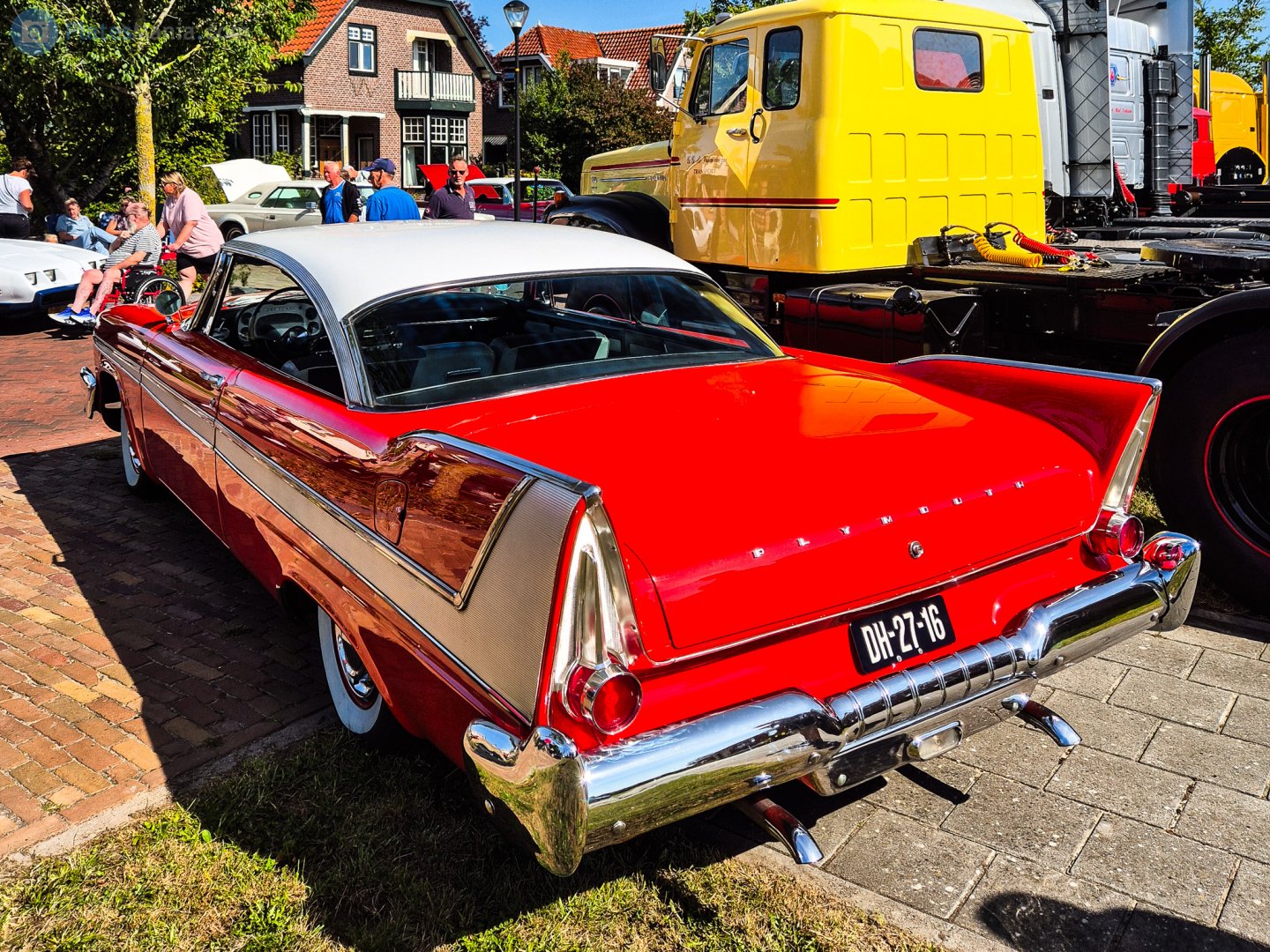 DH-27-16, Plymouth Fury 1958 Hardtop Coupé (LP2), facelift, 1957–1958