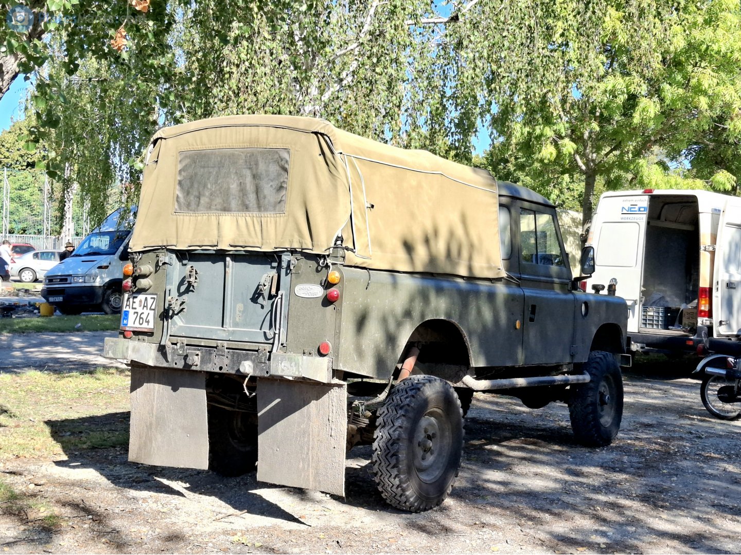 AE AZ-764, Land Rover Series III 109'' Pick Up, 1971–1985
