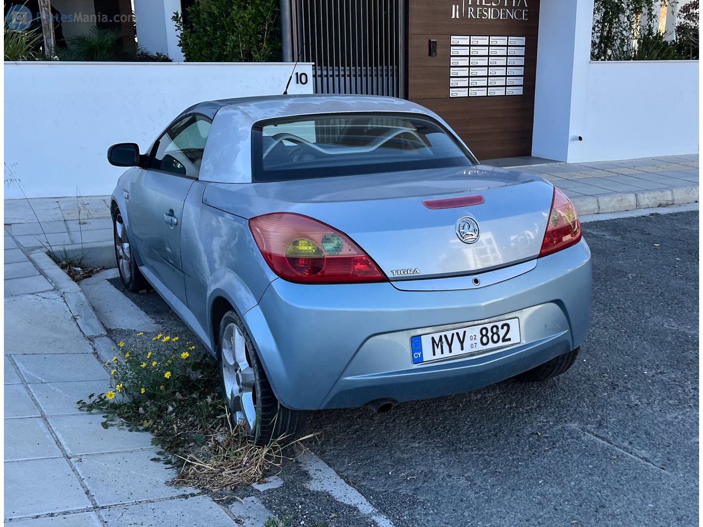 MYY 882, Vauxhall Tigra 2nd gen TwinTop (B; X04), 2004–2010