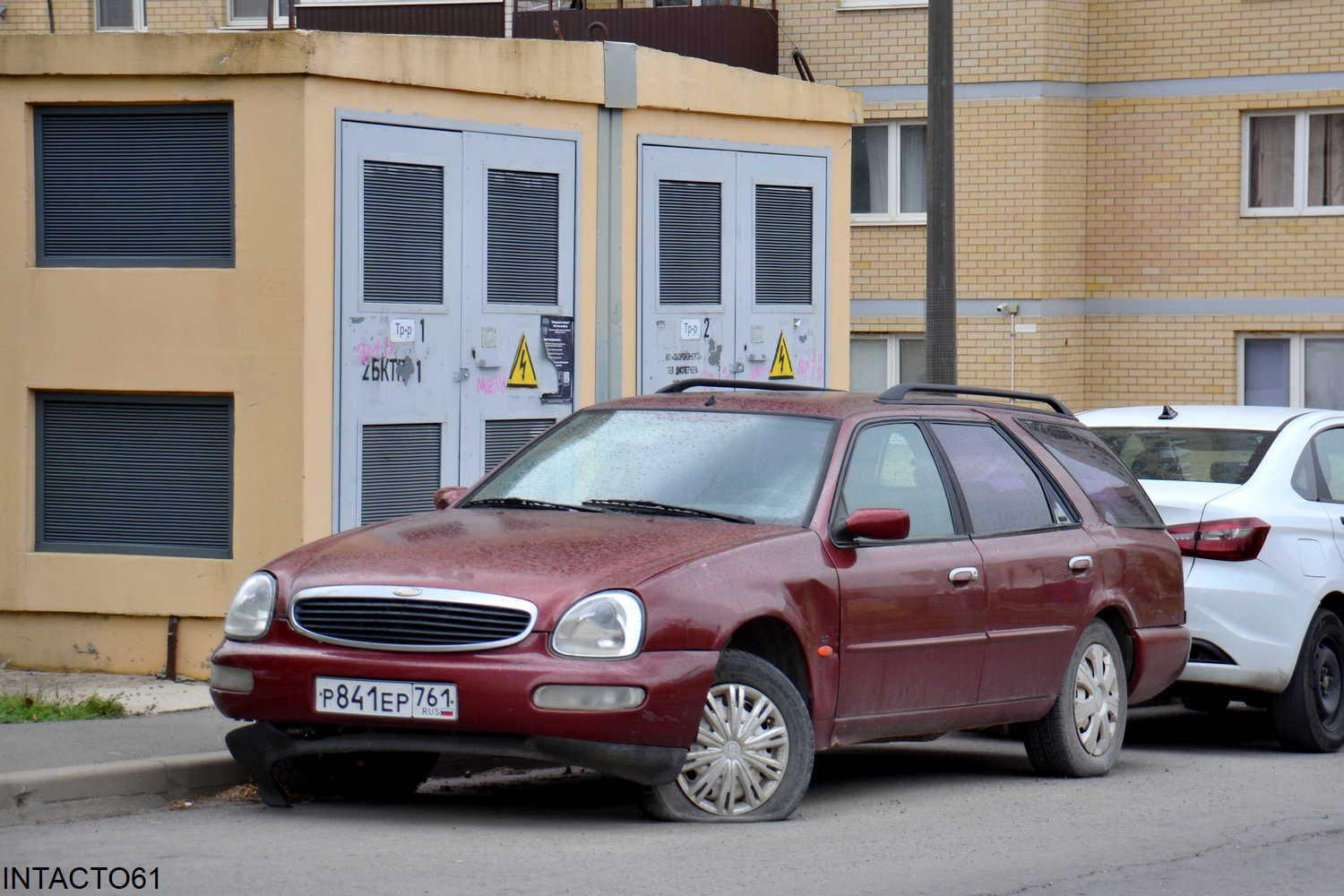 р 841 ер 761, Ford Scorpio 2nd gen Turnier Wagon (GNR), 1994–1998