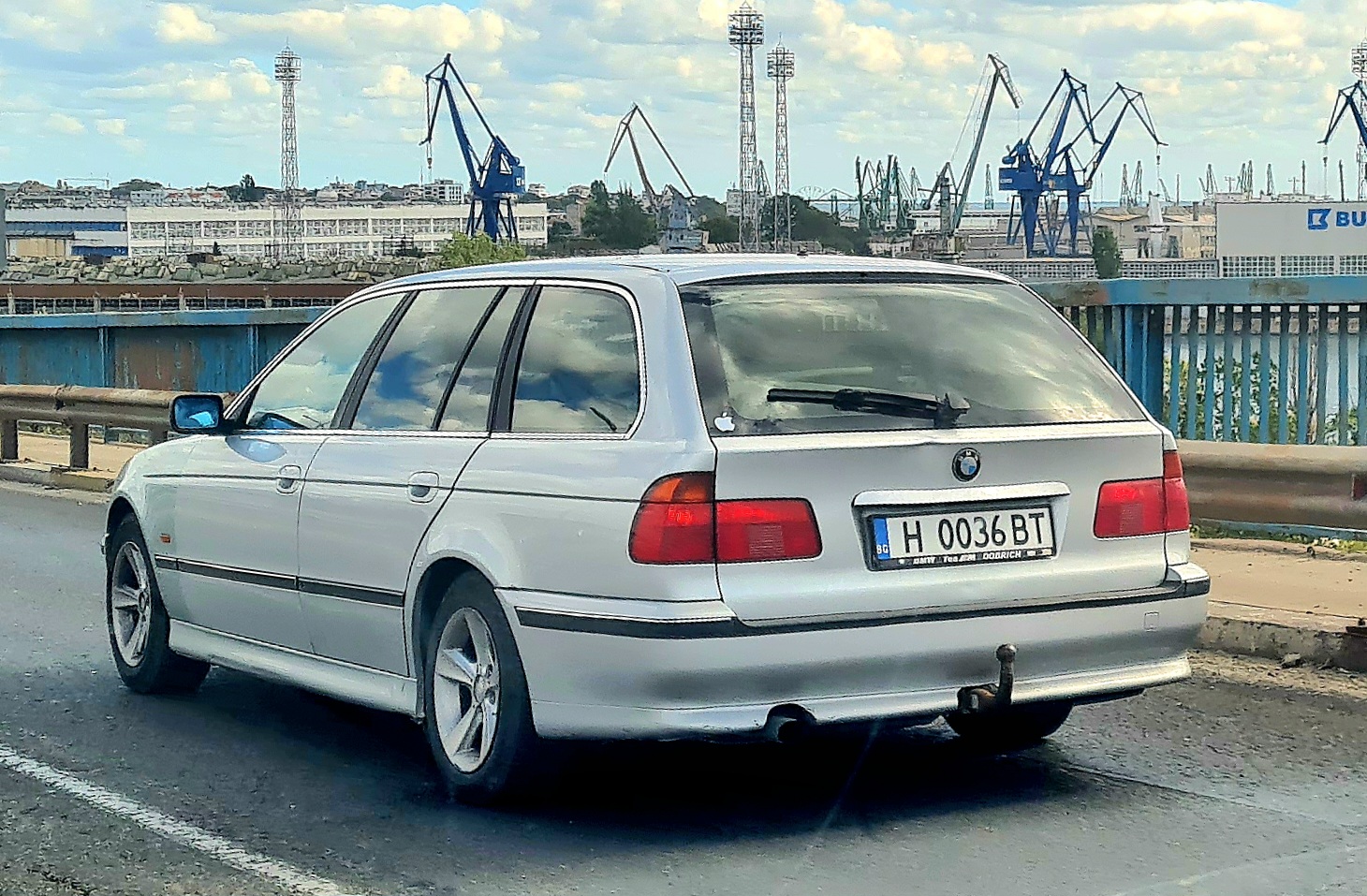 H 0036 BT, BMW 5 Series 4th gen Touring (E39), 1996–2003