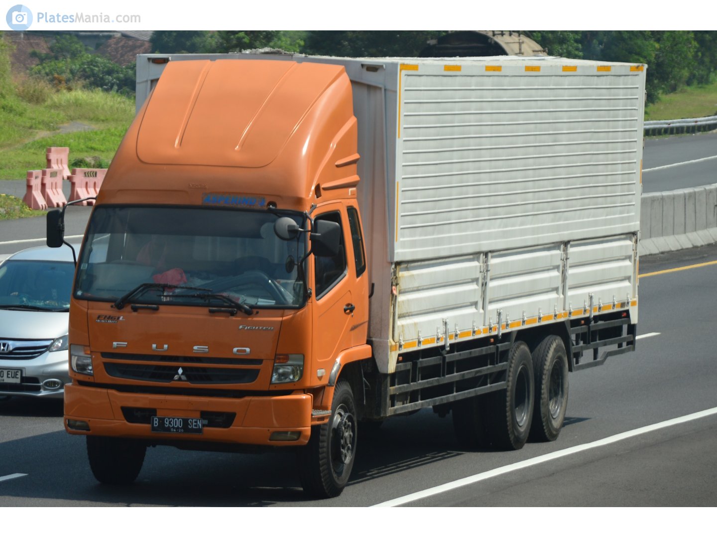 B 9300 SEN, Mitsubishi Fuso Fighter 2nd gen, 2nd facelift, 2005–