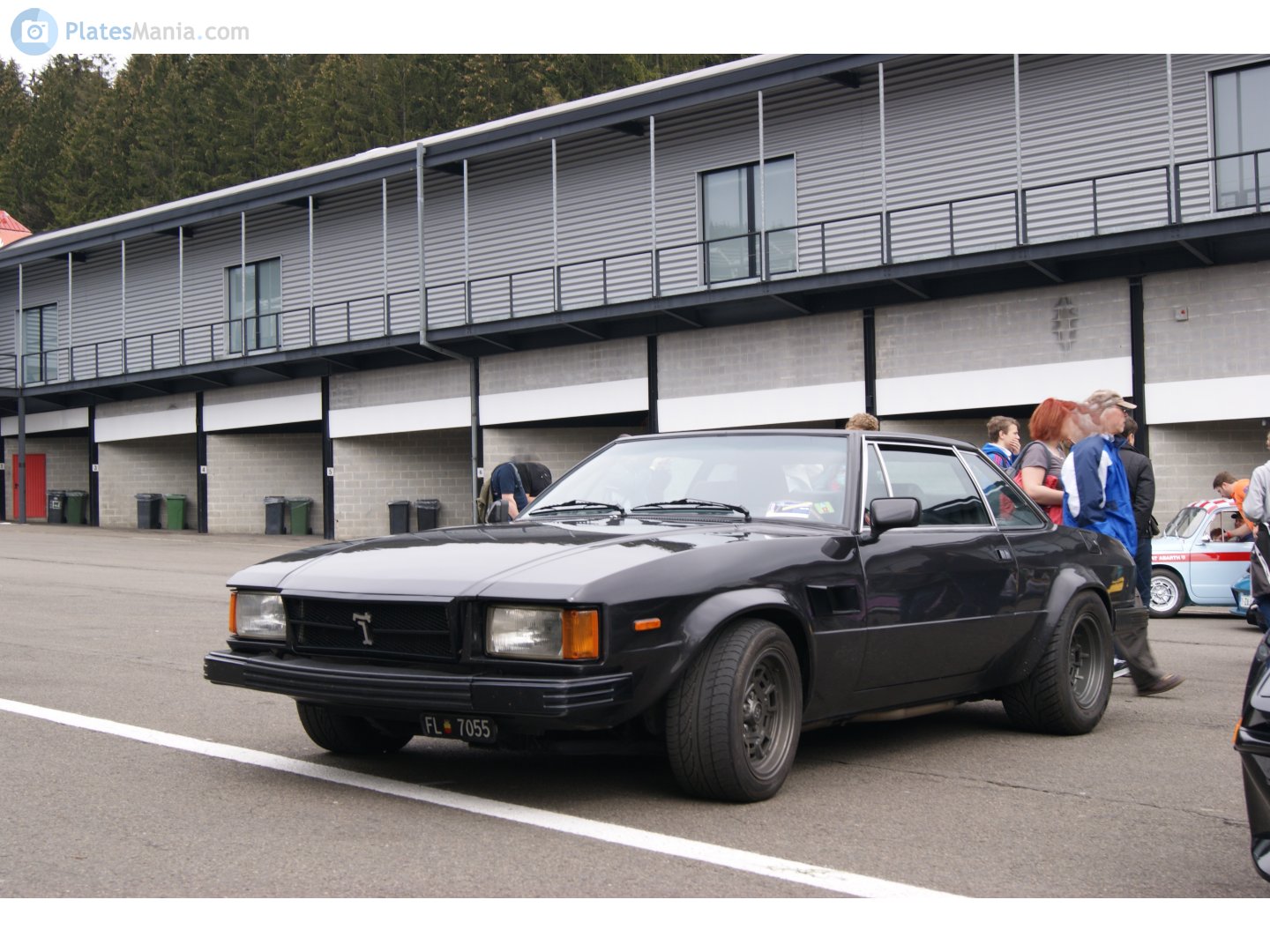 FL 7055, De Tomaso Longchamp 