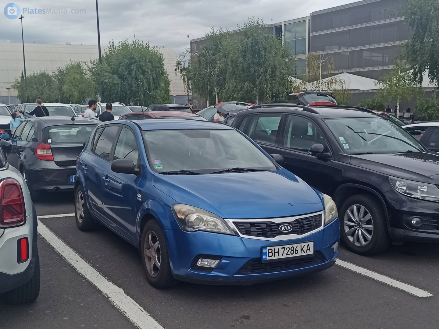 BH 7286 KA, Kia Ceed 1st gen cee'd 5-door Hatch (ED), facelift, 2009­–2012