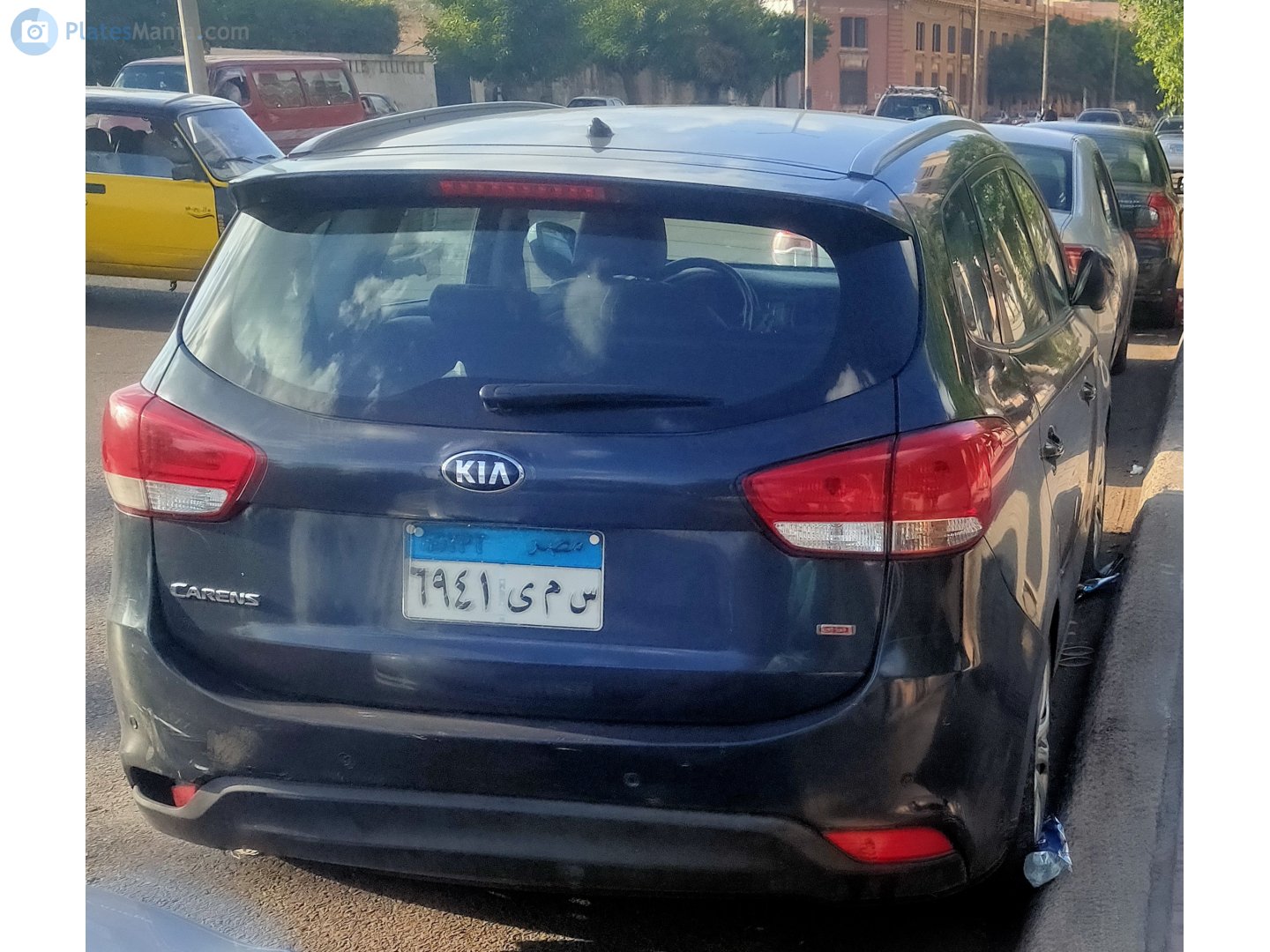 ٦٩٤١ ىمس, Kia Carens 